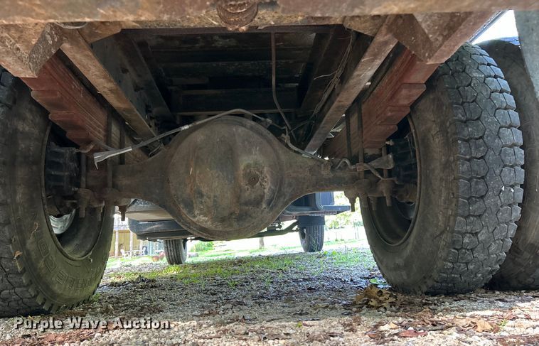 image for item EK4719 1992 GMC TopKick chipper truck