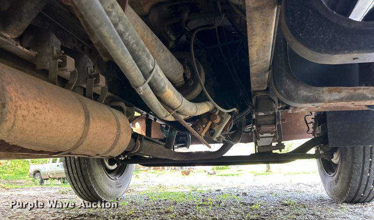 image for item EK4719 1992 GMC TopKick chipper truck