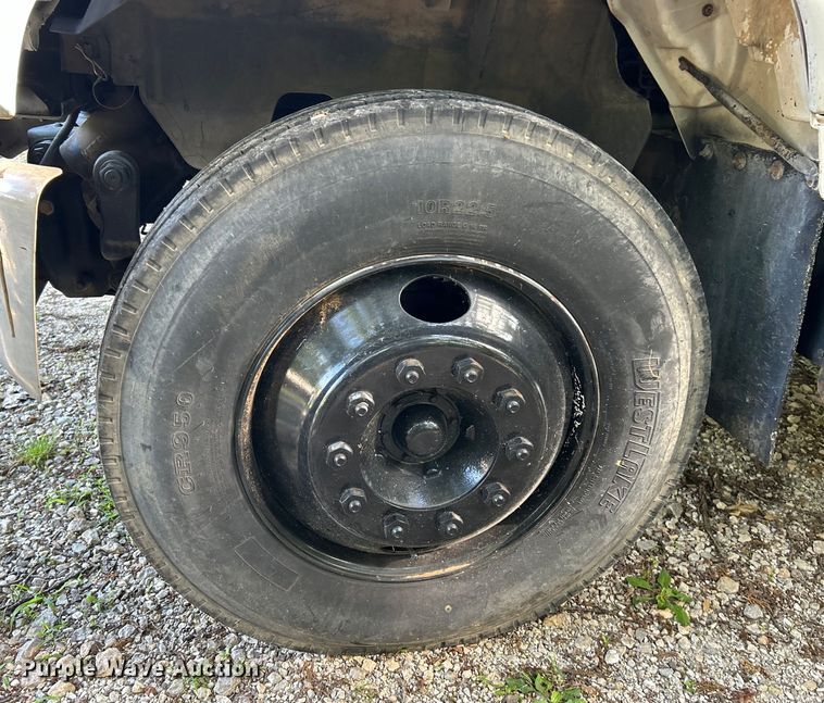 image for item EK4719 1992 GMC TopKick chipper truck