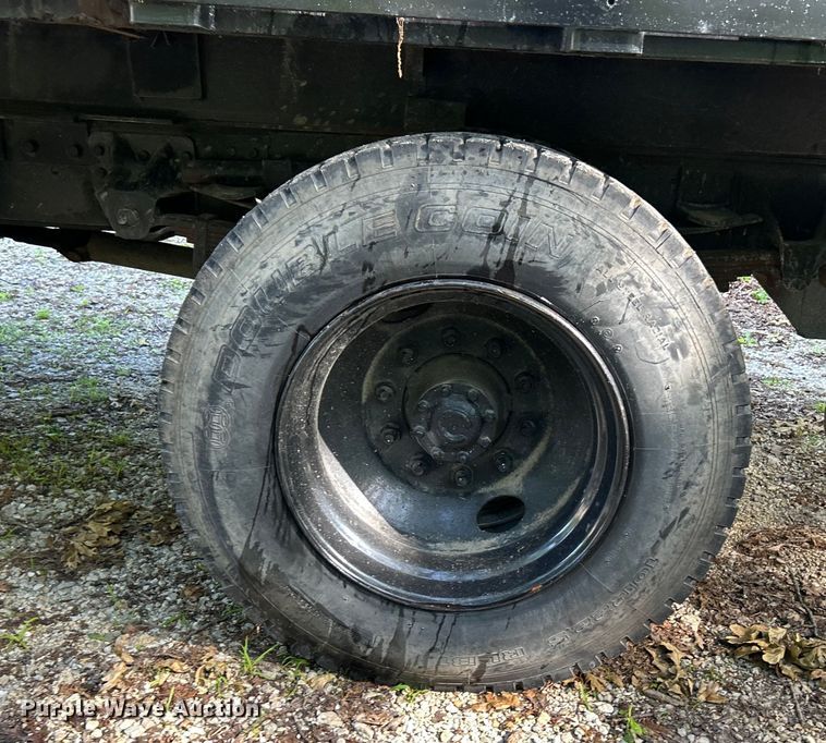 image for item EK4719 1992 GMC TopKick chipper truck