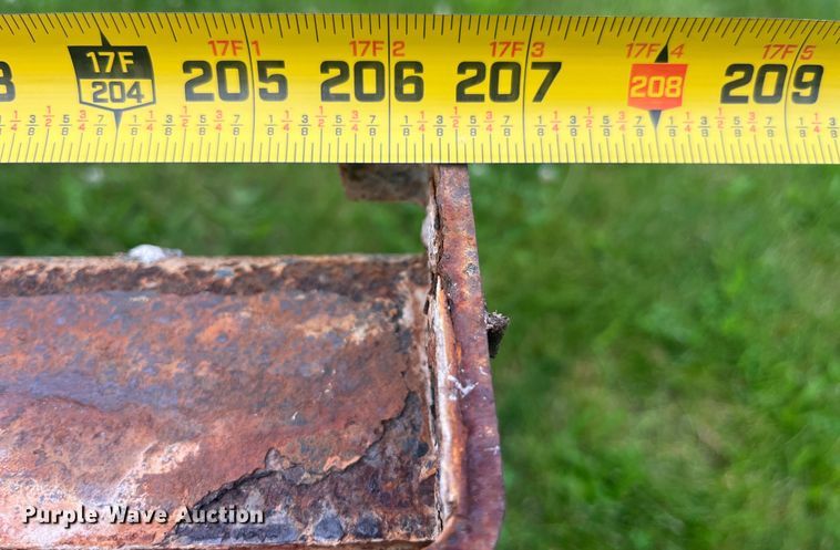 image for item EK8529 2001 Sterling A9500 truck cab and chassis