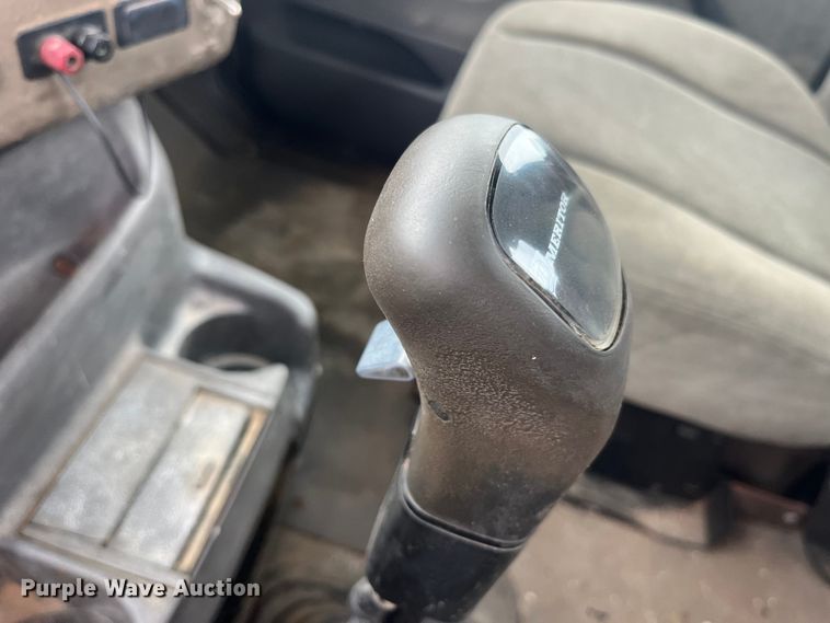 image for item EK8529 2001 Sterling A9500 truck cab and chassis