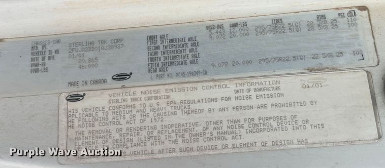 image for item EK8529 2001 Sterling A9500 truck cab and chassis