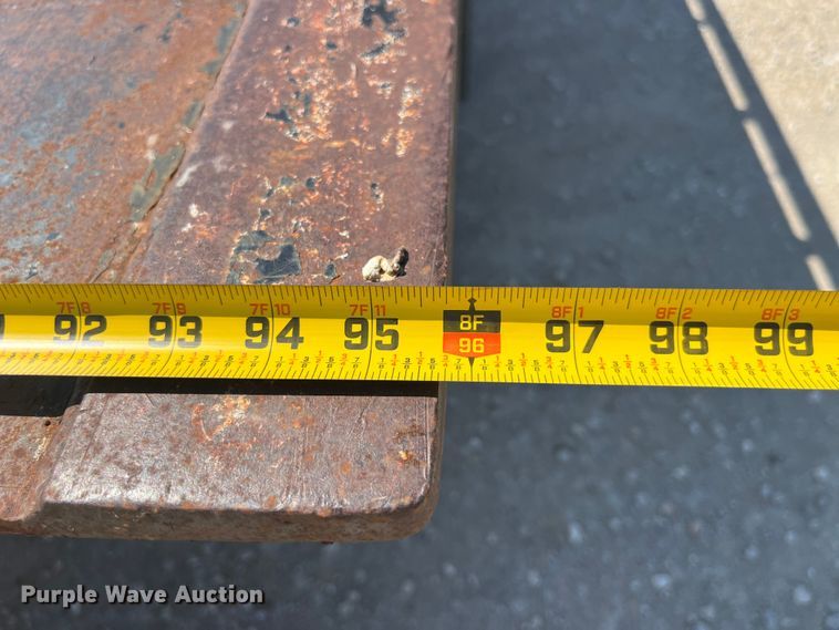 image for item EK8543 2002 Chevrolet  C7500 rollback truck