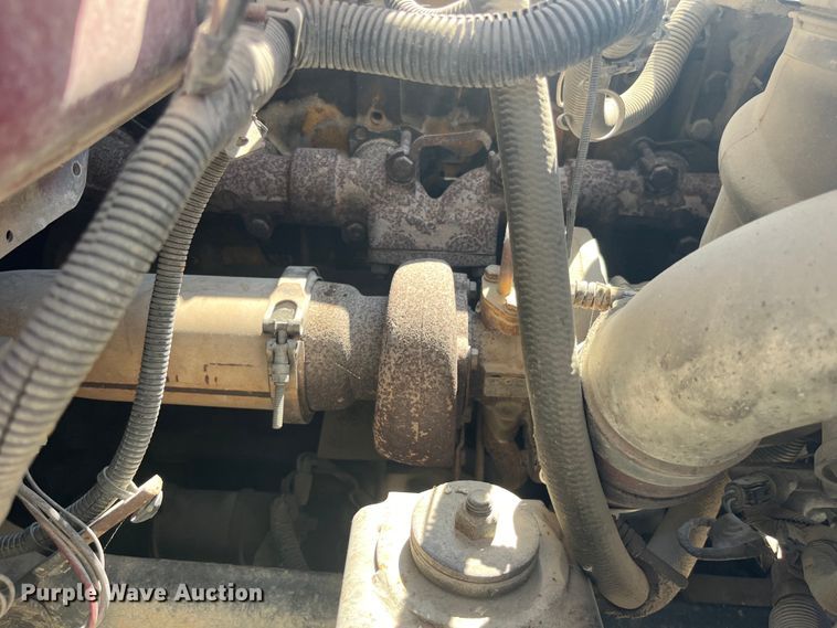 image for item EK8543 2002 Chevrolet  C7500 rollback truck