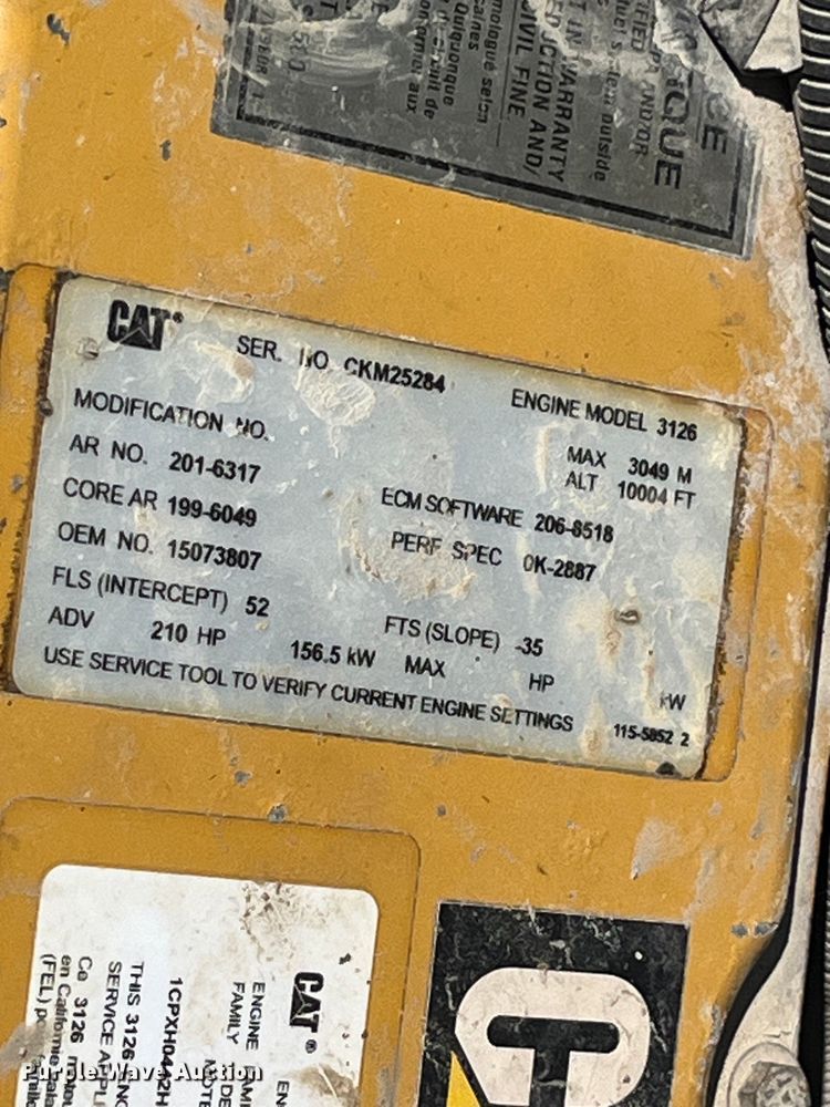 image for item EK8543 2002 Chevrolet  C7500 rollback truck