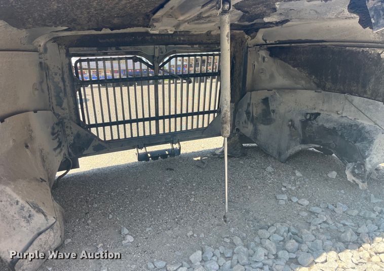 image for item EK8577 2007 International  9400i hood