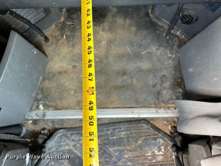 image for item IB9420 2022 Volvo VNR semi truck