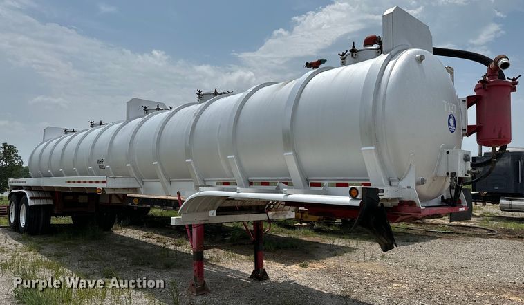 image for item IE9028 2007 Dragon  tank trailer