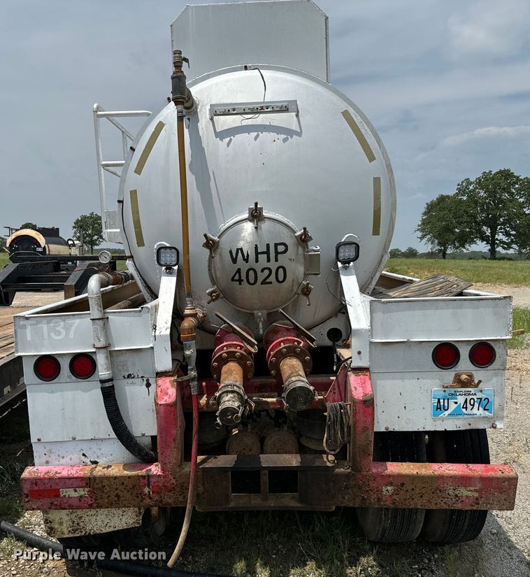 image for item IE9028 2007 Dragon  tank trailer