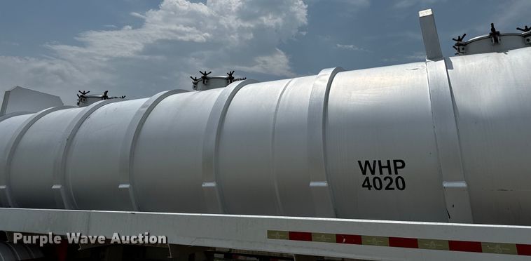 image for item IE9028 2007 Dragon  tank trailer