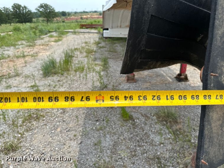 image for item IE9028 2007 Dragon  tank trailer