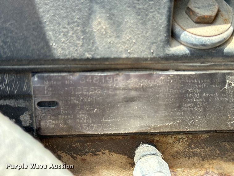 image for item IE9029 1997 International  9200 semi truck