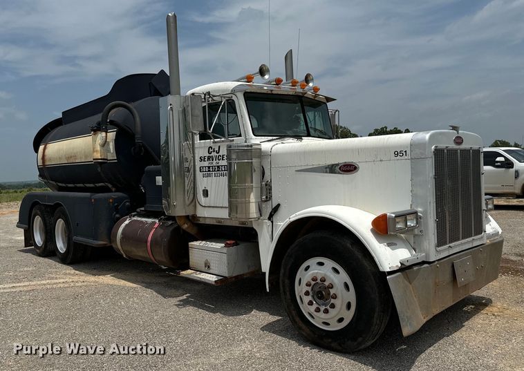 image for item IE9030 1996 Peterbilt  379 vacuum truck
