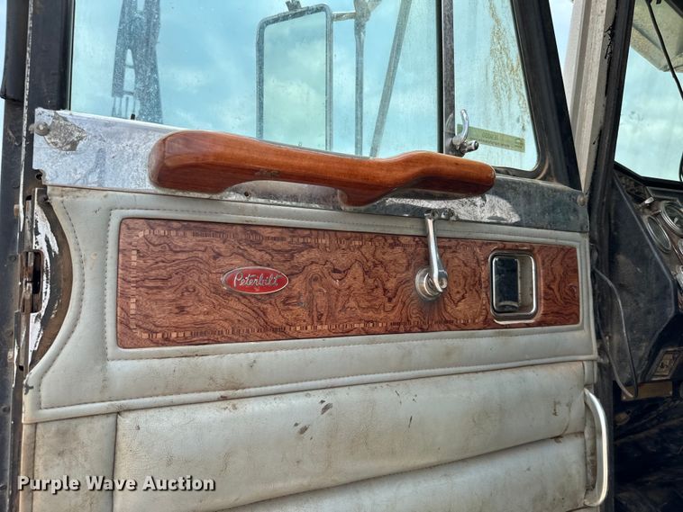 image for item IE9030 1996 Peterbilt  379 vacuum truck