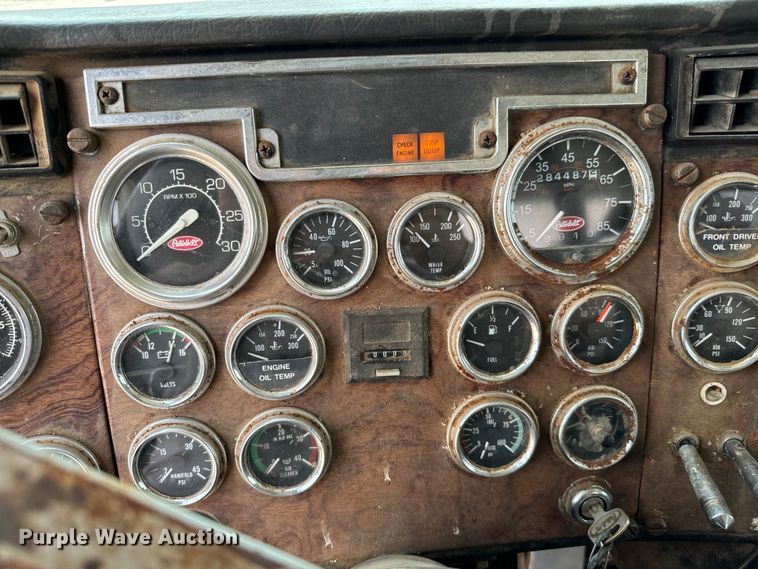 image for item IE9030 1996 Peterbilt  379 vacuum truck