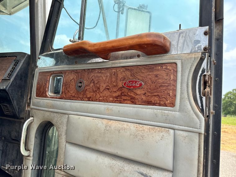 image for item IE9030 1996 Peterbilt  379 vacuum truck