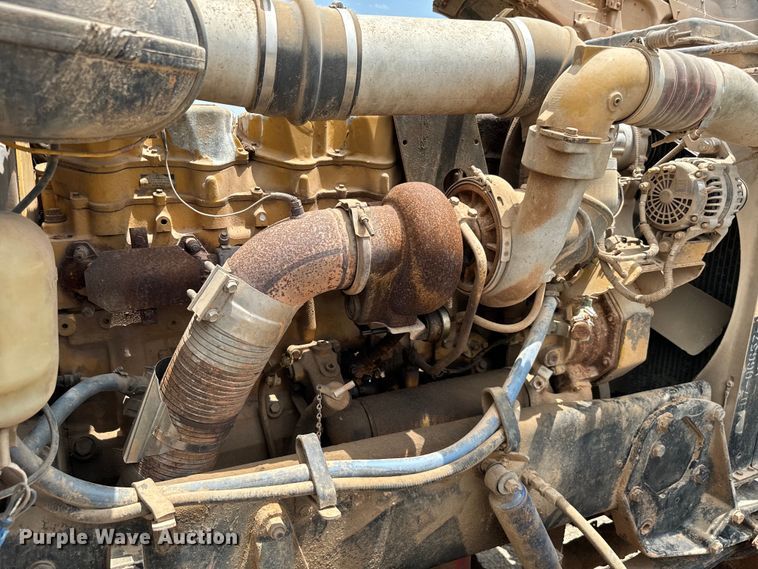 image for item IE9030 1996 Peterbilt  379 vacuum truck