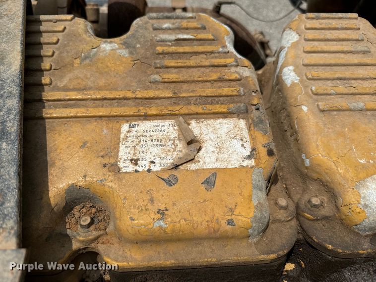 image for item IE9030 1996 Peterbilt  379 vacuum truck