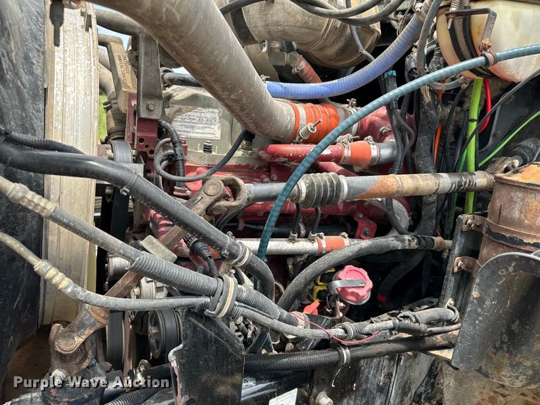 image for item IE9032 2007 Mack CTP713 semi truck