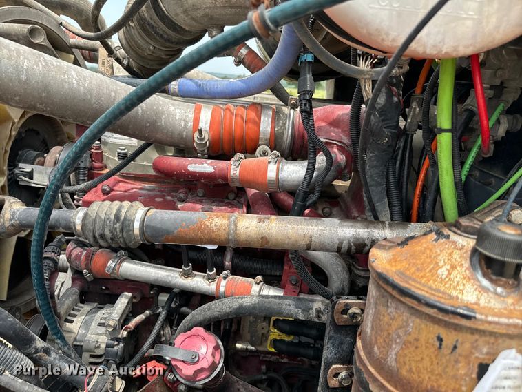 image for item IE9032 2007 Mack CTP713 semi truck