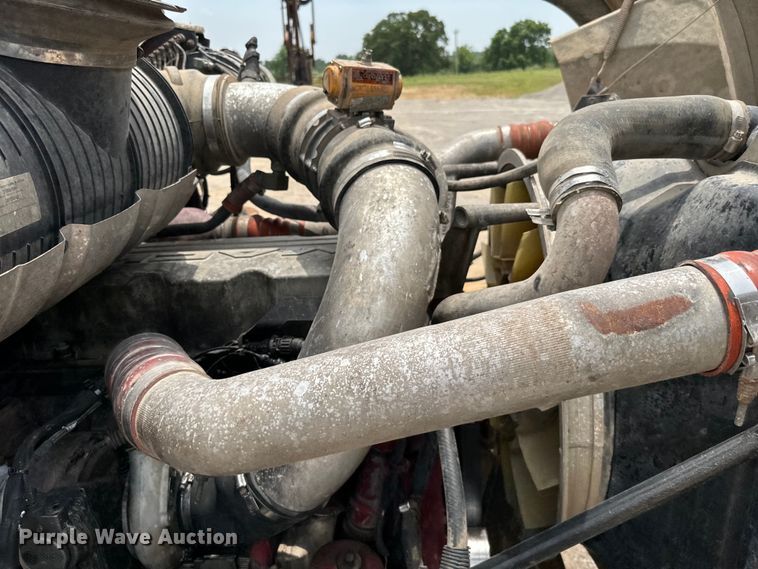 image for item IE9032 2007 Mack CTP713 semi truck