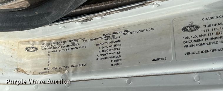 image for item IE9032 2007 Mack CTP713 semi truck