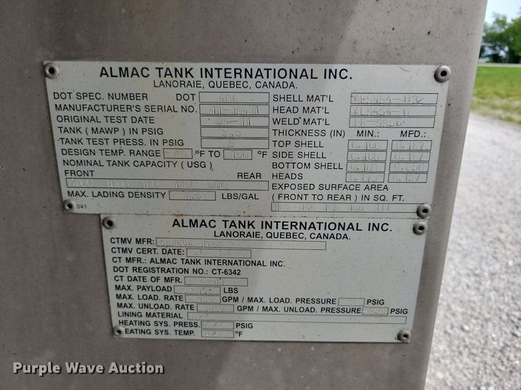 image for item KB9015 2010 Kenworth T800 fuel truck