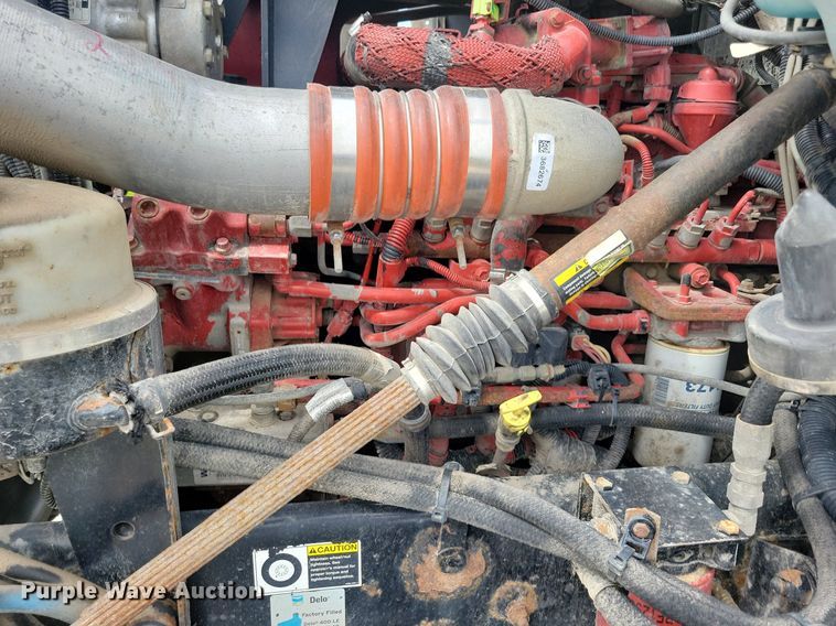 image for item KB9015 2010 Kenworth T800 fuel truck