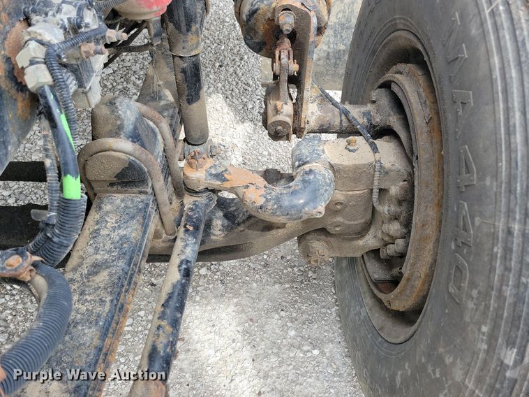 image for item KB9015 2010 Kenworth T800 fuel truck