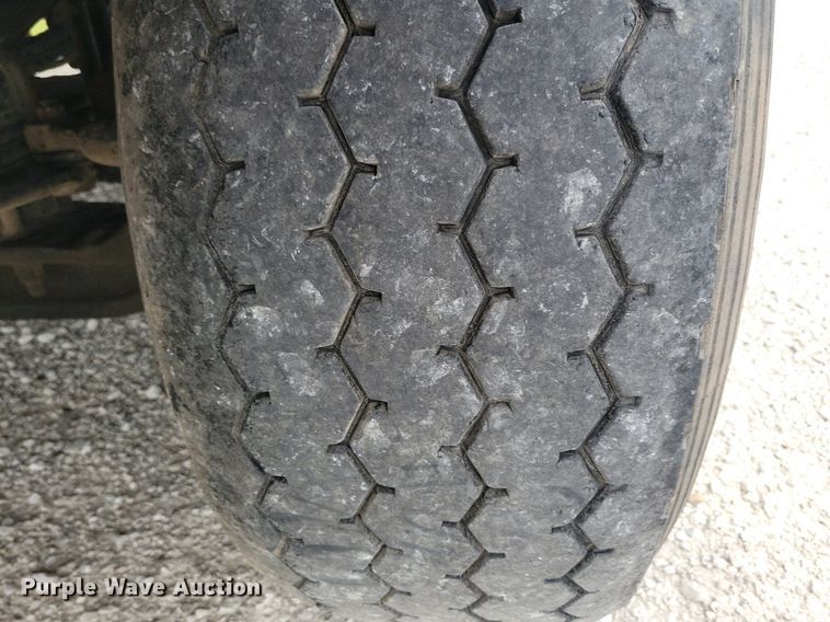 image for item KB9015 2010 Kenworth T800 fuel truck