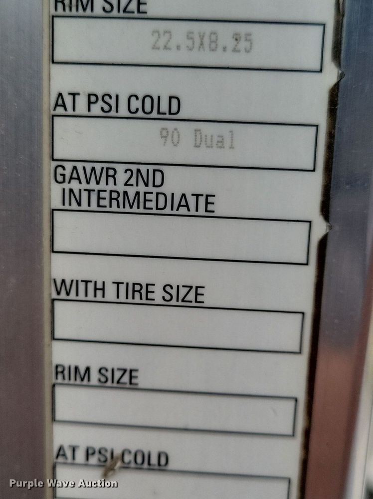 image for item KB9015 2010 Kenworth T800 fuel truck