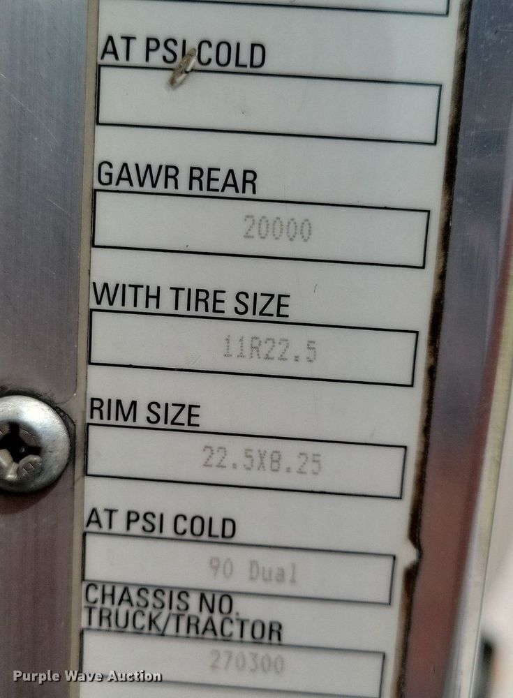 image for item KB9015 2010 Kenworth T800 fuel truck