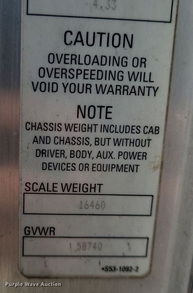 image for item KB9015 2010 Kenworth T800 fuel truck