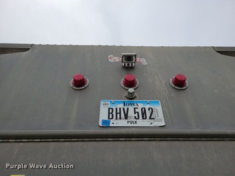 image for item KB9016 2012 Kenworth T440 fuel truck