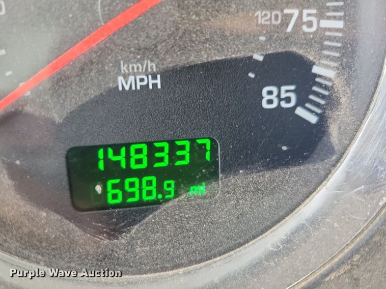 image for item KB9016 2012 Kenworth T440 fuel truck