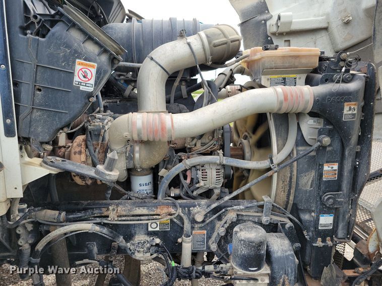 image for item KB9016 2012 Kenworth T440 fuel truck