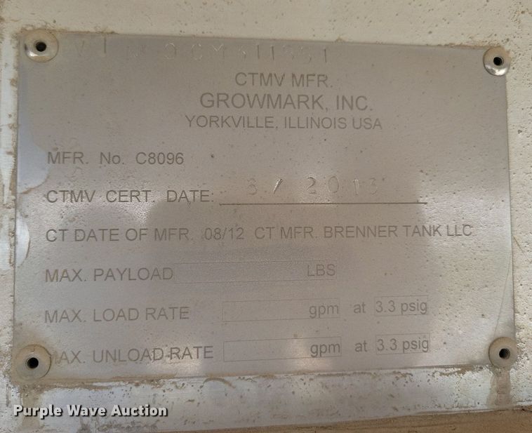 image for item KB9016 2012 Kenworth T440 fuel truck