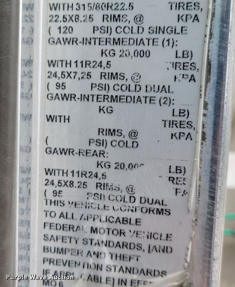 image for item KB9016 2012 Kenworth T440 fuel truck