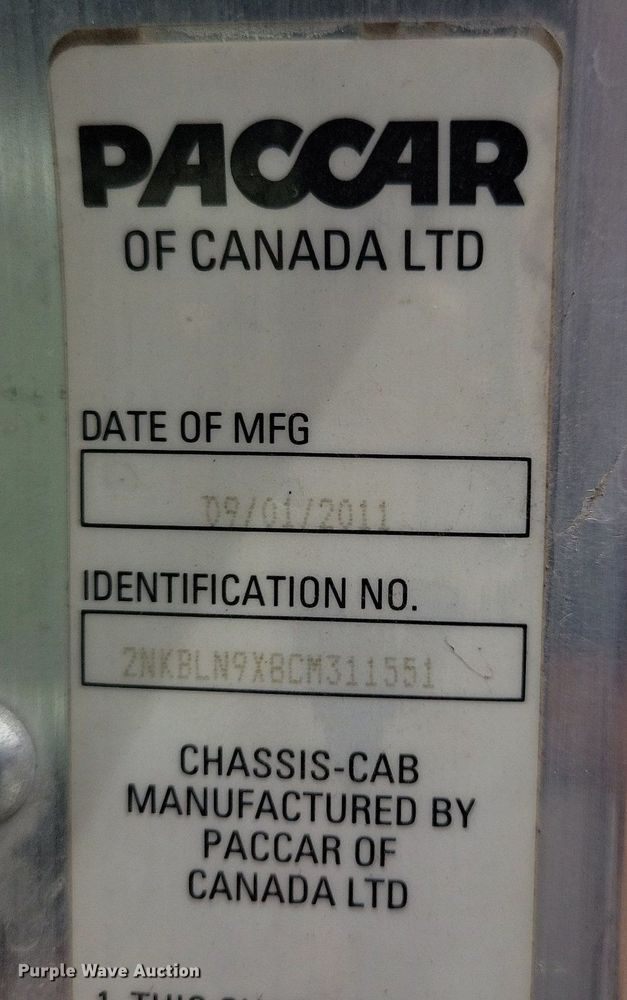 image for item KB9016 2012 Kenworth T440 fuel truck