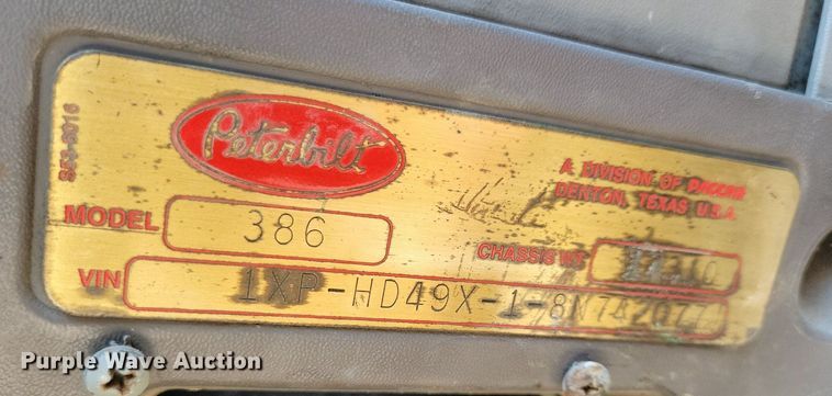 image for item KB9033 2008 Peterbilt 386 semi truck