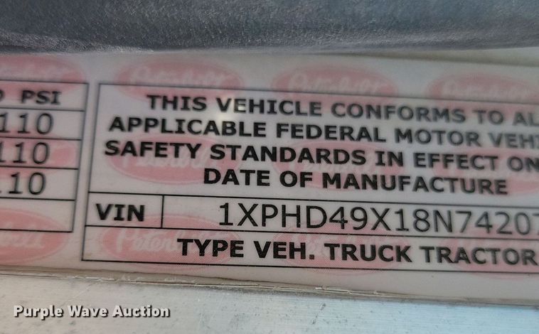 image for item KB9033 2008 Peterbilt 386 semi truck