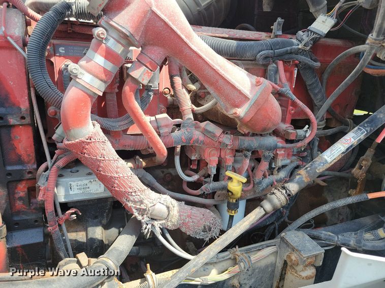 image for item KB9034 2003 International  Eagle 9400i truck cab and chassis