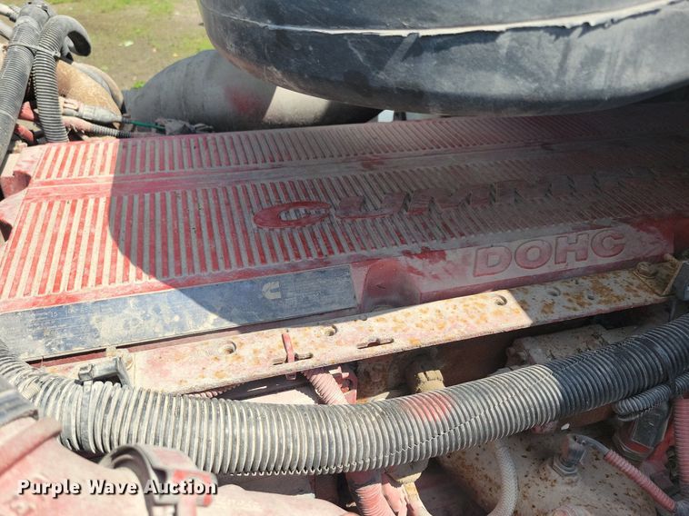 image for item KB9034 2003 International  Eagle 9400i truck cab and chassis