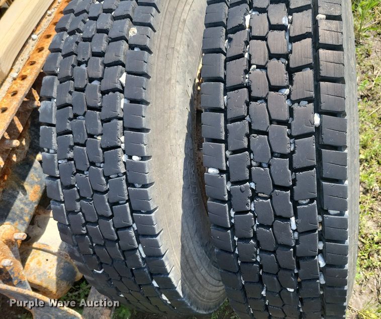 image for item KB9034 2003 International  Eagle 9400i truck cab and chassis