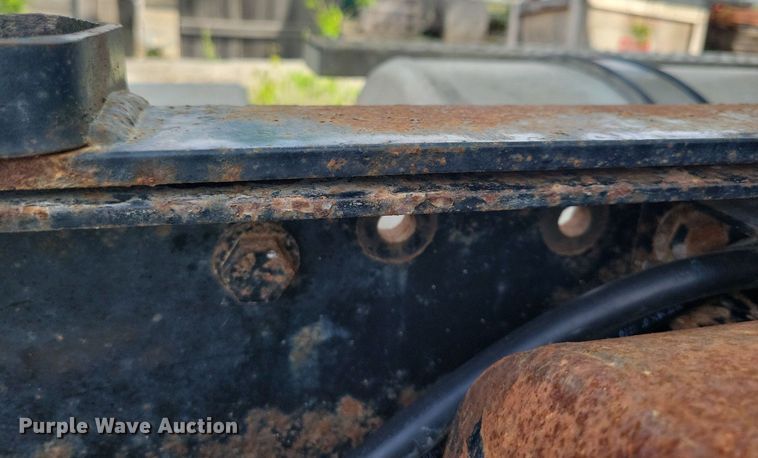 image for item KB9035 2003 Freightliner  FL112 truck cab and chassis