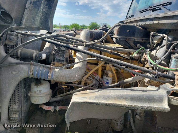 image for item KB9035 2003 Freightliner  FL112 truck cab and chassis