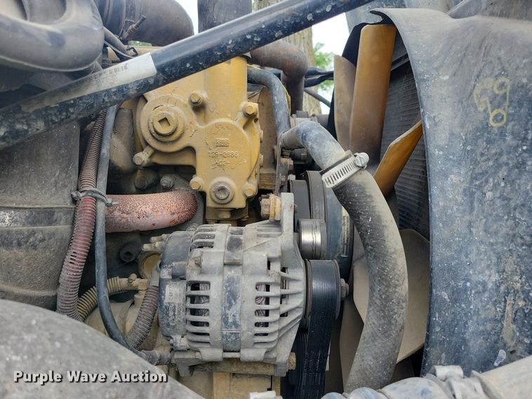 image for item KB9035 2003 Freightliner  FL112 truck cab and chassis