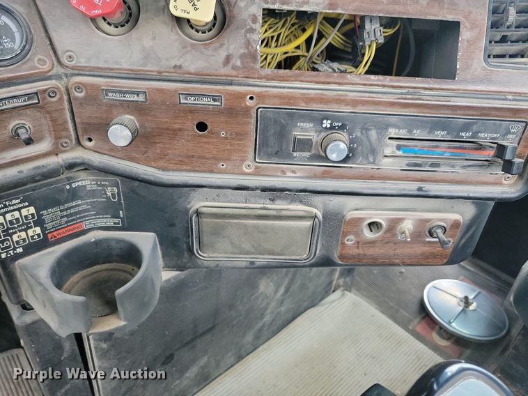 image for item KB9038 1996 Freightliner  FL112 truck cab and chassis
