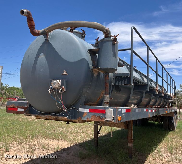 image for item LU9875 2008 Jack County Tank vacuum trailer